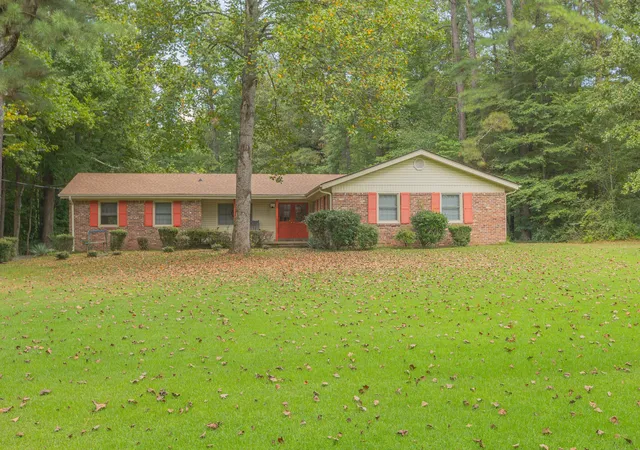 Photo 1 of Single family home for sale at 259 Parkburg Rd, Jackson, TN 38301 | MLS# 3592058 | Listing updated on 2026-09-14