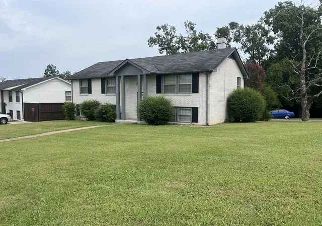 Photo 2 of Single family home for sale at 2615 Forest View Dr, Antioch, TN 37013 | MLS# 3592092 | Listing updated on 2026-09-15