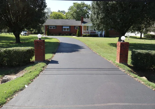 Photo 3 of Single family home for sale at 3922 Hunters Point Pike, Lebanon, TN 37087 | MLS# 3592069 | Listing updated on 2026-09-21