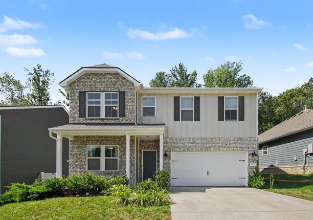 Single family home for sale at 229 Brook Ave, White House, TN 37188 | MLS# 3596210