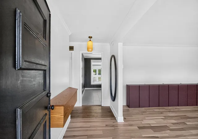Photo 3 of Single family home for sale at 3920 Devonshire Dr, Nashville, TN 37207 | MLS# 3594556 | Listing updated on 2026-10-08