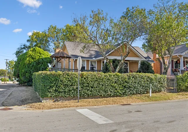 Photo 2 of Single family home for sale at 114 28th Street, Old Hickory, TN 37138 | MLS# 3599036 | Listing updated on 2026-10-05
