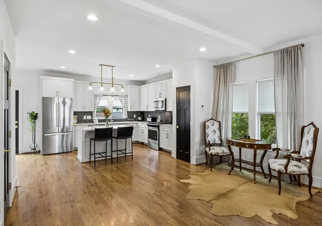 Photo 2 of Single family home for sale at 4902b Illinois Ave, Nashville, TN 37209 | MLS# 3594584 | Listing updated on 2026-09-19