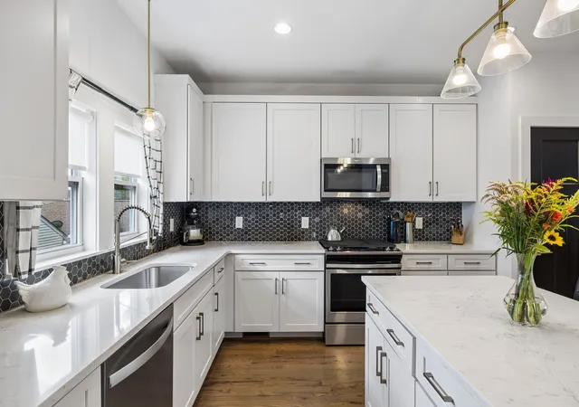 Photo 4 of Single family home for sale at 4902b Illinois Ave, Nashville, TN 37209 | MLS# 3594584 | Listing updated on 2026-09-19
