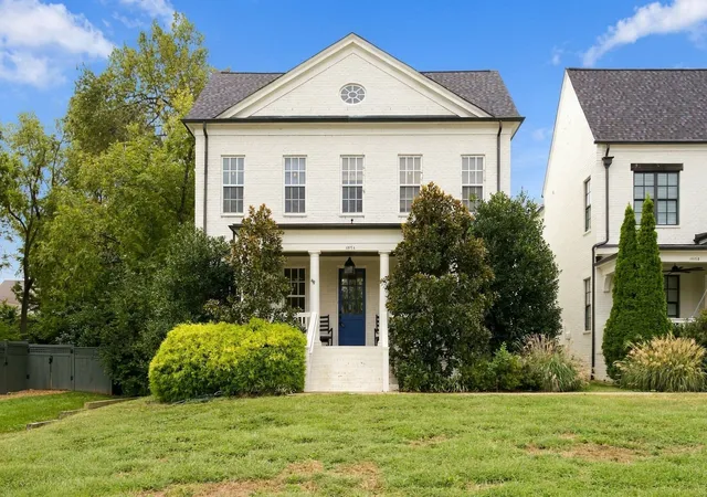 Photo 1 of Single family home for sale at 1915a Overhill Dr, Nashville, TN 37215 | MLS# 3598922 | Listing updated on 2026-10-02