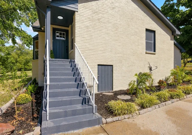Photo 3 of Single family home for sale at 3021 Blackwood Dr, Nashville, TN 37214 | MLS# 3594160 | Listing updated on 2026-09-18
