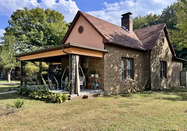 Photo 1 of Single family home for sale at 109 West 1st St, Iron City, TN 38463 | MLS# 3592135 | Listing updated on 2026-09-19
