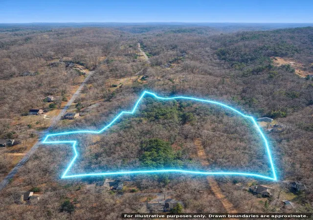Photo 3 of Land for sale at 417 N Park St, Hohenwald, TN 38462 | MLS# 3592114 | Listing updated on 2026-09-15