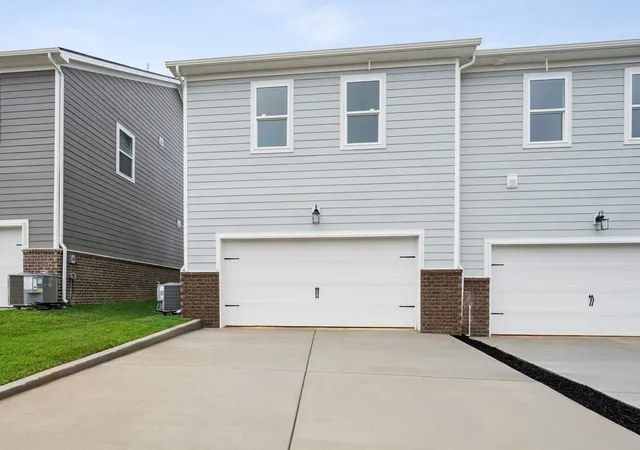 Photo 35 of Sale Pending at 2801 Baker Ridge Ln, Columbia, TN 38401 | MLS# 3592134 | Listing updated on 2026-09-15