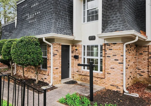 Photo 3 of Condo for sale at 1814 Dr Martin Luther King Jr B, Murfreesboro, TN 37130 | MLS# 3592158 | Listing updated on 2026-09-17