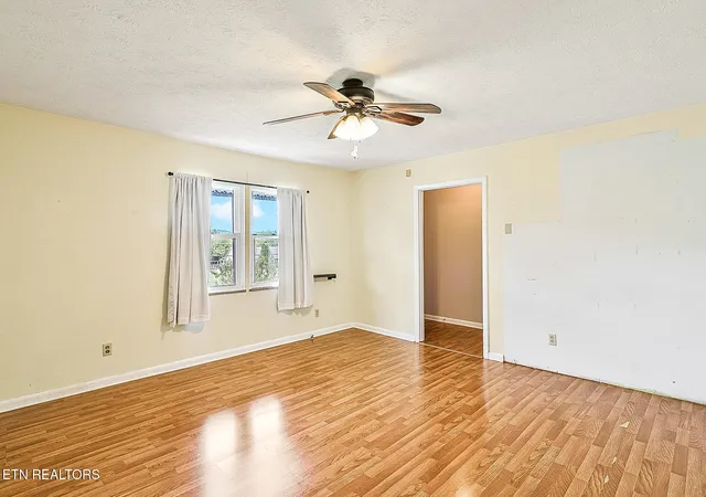 Photo 2 of Single family home for sale at 7518 Washington Pike, Corryton, TN 37721 | MLS# 3592186 | Listing updated on 2026-09-18
