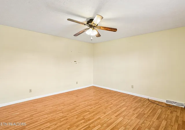 Photo 3 of Single family home for sale at 7518 Washington Pike, Corryton, TN 37721 | MLS# 3592186 | Listing updated on 2026-09-18