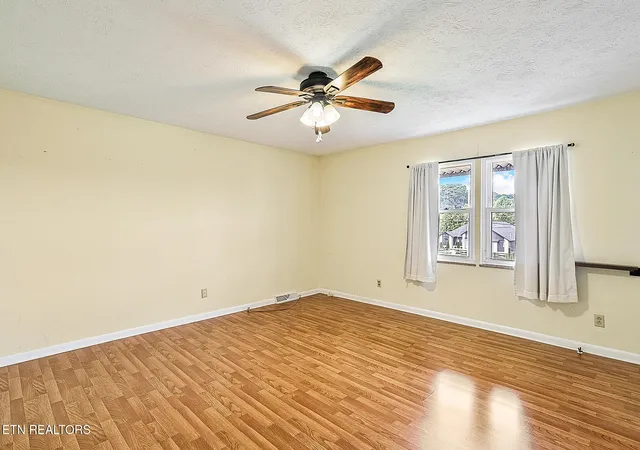 Photo 4 of Single family home for sale at 7518 Washington Pike, Corryton, TN 37721 | MLS# 3592186 | Listing updated on 2026-09-18