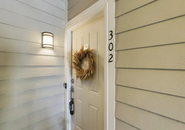 Photo 1 of Condo for sale at 7009 Lenox Village Dr #302, Nashville, TN 37211 | MLS# 3603366 | Listing updated on 2026-10-02