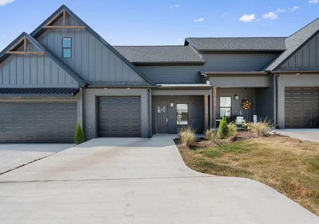 Photo 2 of Townhouse for sale at 3216 Green Turtle Ln Ne, Cleveland, TN 37323 | MLS# 3592197 | Listing updated on 2026-09-24