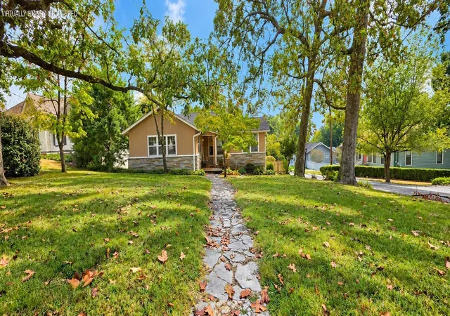 Photo 1 of Single family home for sale at 1008 South Crst Rd, Rossville, GA 30741 | MLS# 3599482 | Listing updated on 2026-10-06