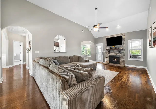 Photo 4 of Single family home for sale at 316 Piedmont Pl, Clarksville, TN 37043 | MLS# 3596379 | Listing updated on 2026-09-19
