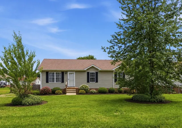 Single family home for sale at 1829 Needmore Rd, Clarksville, TN 37042 | MLS# 3597899