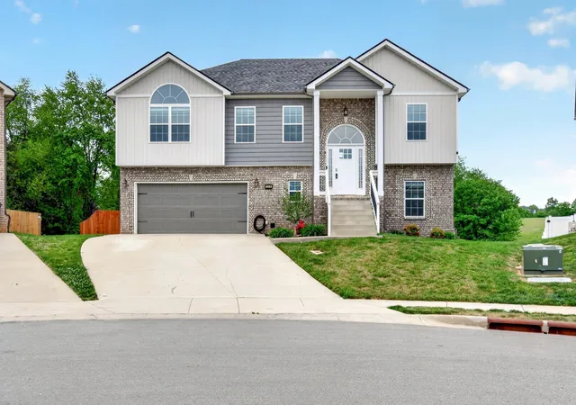 Photo 1 of Sale Pending at 509 Wingfield Ct, Clarksville, TN 37043 | MLS# 3592223 | Listing updated on 2026-09-21