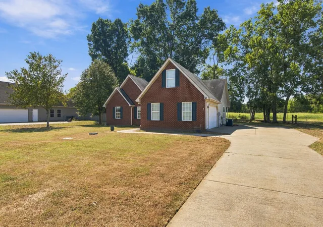 Photo 3 of Single family home for sale at 1039 Thompson Farms St, Lascassas, TN 37085 | MLS# 3597970 | Listing updated on 2026-09-24