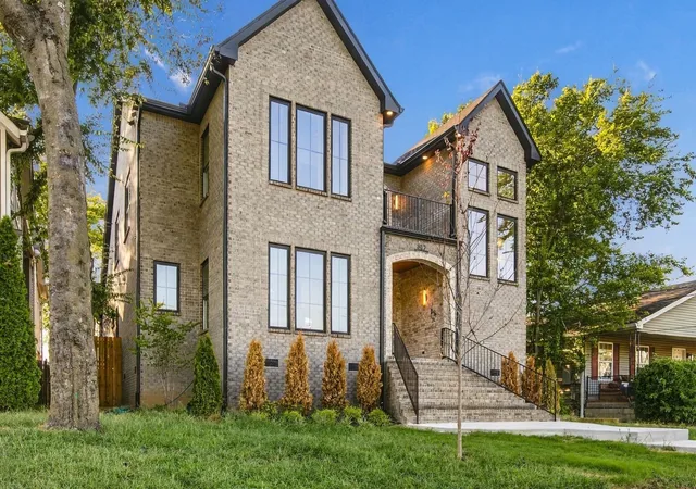 Photo 3 of Single family home for sale at 812 North 6th St, Nashville, TN 37207 | MLS# 3592378 | Listing updated on 2026-09-27
