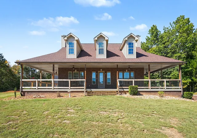 Single family home for sale at 168 Camaro Dr, Chapmansboro, TN 37035 | MLS# 3618655