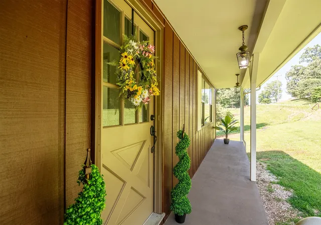 Photo 4 of Single family home for sale at 4635 Warrensburg Rd, Greeneville, TN 37743 | MLS# 3622725 | Listing updated on 2026-10-19