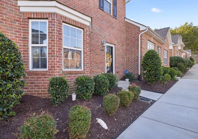Photo 4 of Townhouse for sale at 1101 Downs Blvd #243, Franklin, TN 37064 | MLS# 3624367 | Listing updated on 2026-10-23