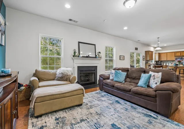 Photo 3 of Single family home for sale at 2512 Janalyn Trce, Hermitage, TN 37076 | MLS# 3593679 | Listing updated on 2026-10-05