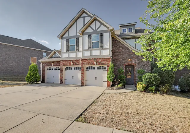 Single family home for sale at 2214 Chaucer Park Ln, Thompsons Station, TN 37179 | MLS# 3592668