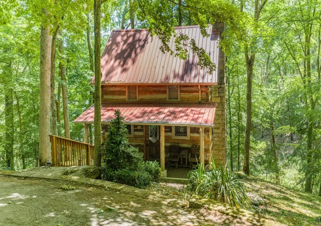 Photo 2 of Single family home for sale at 557 Barton Shockley Rd, Scottsville, KY 42164 | MLS# 3597715 | Listing updated on 2026-09-23