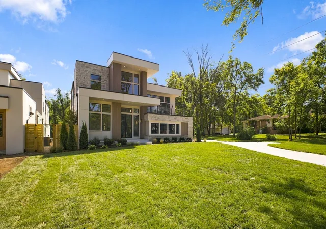 Photo 2 of Mansion for sale at 4206b Belmont Park Ter, Nashville, TN 37215 | MLS# 3592881 | Listing updated on 2026-10-01