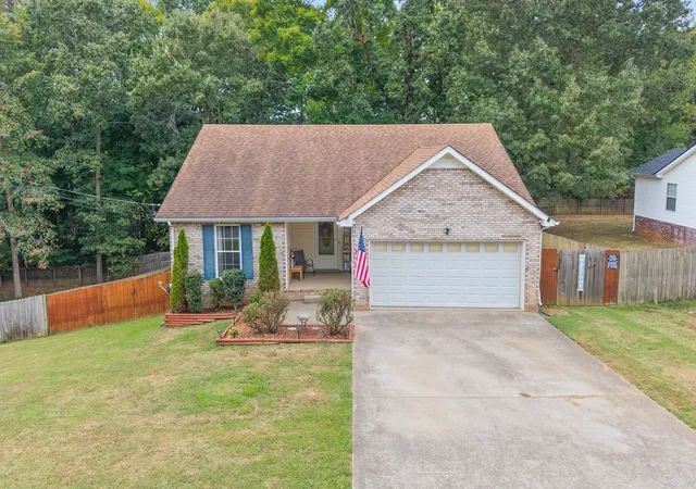 Photo 3 of Single family home for sale at 358 Andrew Dr, Clarksville, TN 37042 | MLS# 3599222 | Listing updated on 2026-09-25