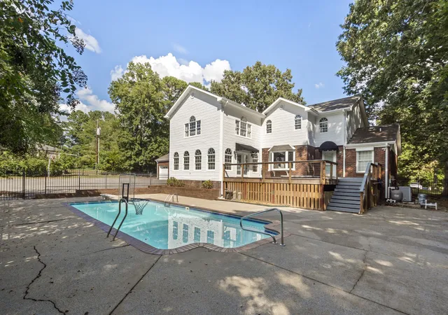 Photo 3 of Single family home for sale at 103 Forrest Hills Cir, Dickson, TN 37055 | MLS# 3596119 | Listing updated on 2026-09-29