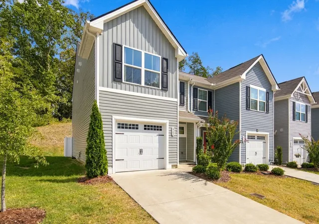 Photo 2 of Single family home for sale at 612 Woodall Ridge Dr, Lebanon, TN 37090 | MLS# 3593912 | Listing updated on 2026-09-18