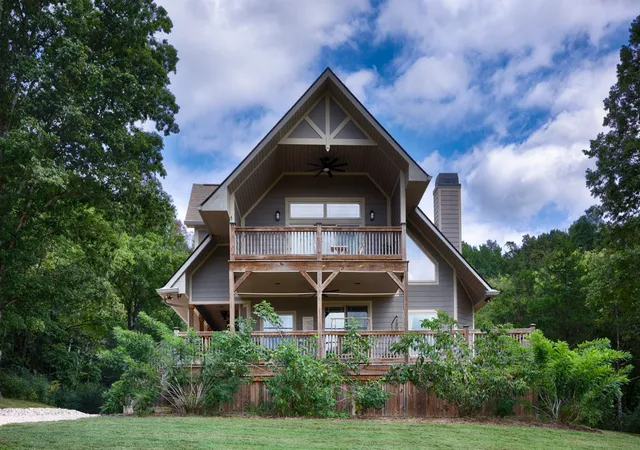 Single family home for sale at 931 Indian Crk Rd, Pulaski, TN 38478 | MLS# 3592522