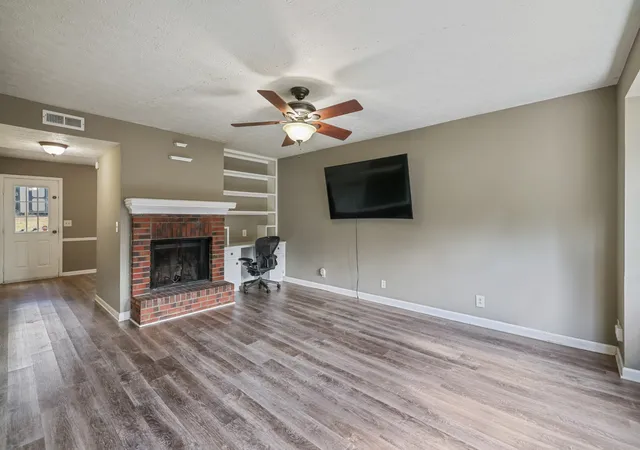 Photo 3 of Townhouse for sale at 681 Mercer Dr, Hermitage, TN 37076 | MLS# 3594320 | Listing updated on 2026-10-04