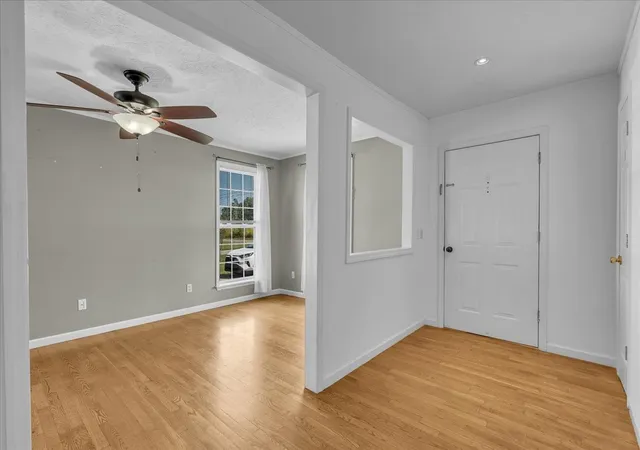 Photo 3 of Single family home for sale at 672 Old Snow Hl Rd, Dowelltown, TN 37059 | MLS# 3598417 | Listing updated on 2026-09-24