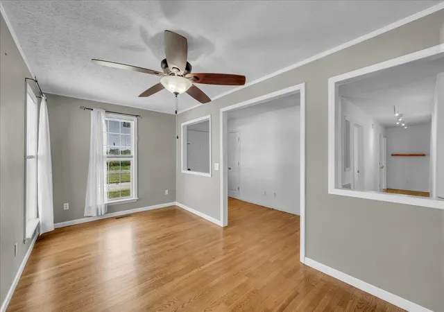 Photo 4 of Single family home for sale at 672 Old Snow Hl Rd, Dowelltown, TN 37059 | MLS# 3598417 | Listing updated on 2026-09-24