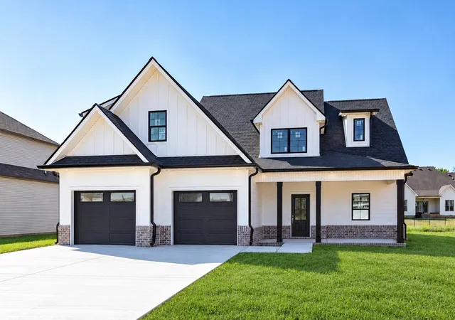 Photo 1 of Single family home for sale at 1155 Chagford Dr, Clarksville, TN 37043 | MLS# 3592446 | Listing updated on 2026-10-25