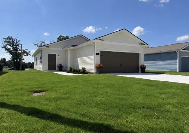 Photo 1 of Single family home for sale at 57 Stonehenge Ln, Manchester, TN 37355 | MLS# 3599426 | Listing updated on 2026-09-25