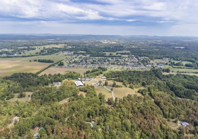 Photo 2 of House for sale at 1920 Old Hwy 99, Chapel Hill, TN 37034 | MLS# 3598320 | Listing updated on 2026-09-23