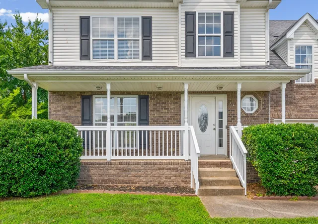 Photo 1 of Single family home for sale at 3558 Neena Ct, Clarksville, TN 37042 | MLS# 3593887 | Listing updated on 2026-09-19