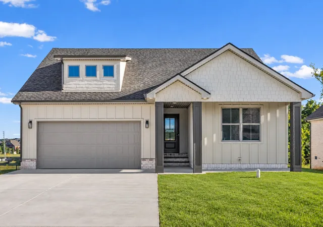 Single family home for sale at 907 Bankside Dr, Clarksville, TN 37043 | MLS# 3593102