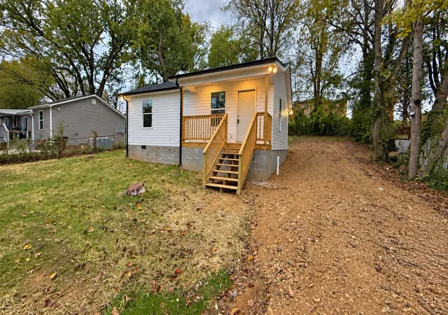 Photo 1 of Single family home for sale at 115 Morningside St, Mc Minnville, TN 37110 | MLS# 3596514 | Listing updated on 2026-10-17