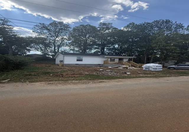 Single family home for sale at 115 Morningside St, McMinnville, TN 37110 | MLS# 3596514