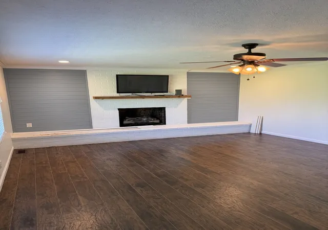 Photo 4 of Single family home for sale at 1570 Verna Qualls Rd, Sparta, TN 38583 | MLS# 3598916 | Listing updated on 2026-09-24