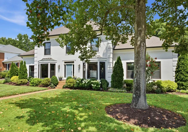 Photo 3 of Single family home for sale at 700 Burleigh Ct, Nashville, TN 37221 | MLS# 3598840 | Listing updated on 2026-10-11