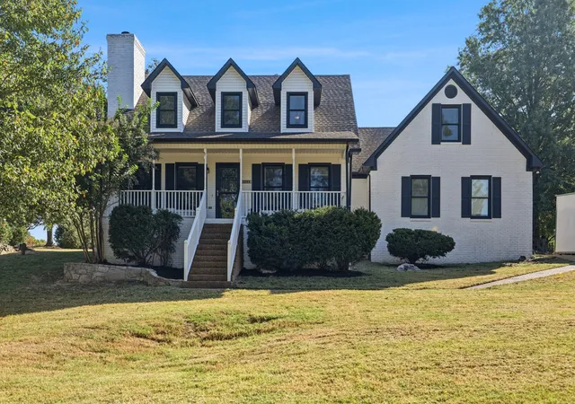 Photo 1 of Single family home for sale at 3293 Indian Camp Springs Rd, Columbia, TN 38401 | MLS# 3619754 | Listing updated on 2026-10-13