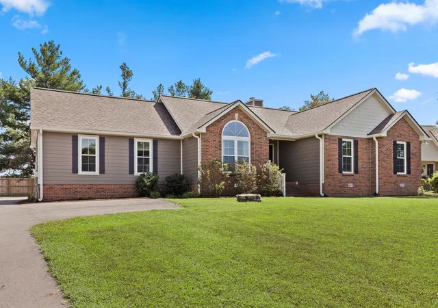 Photo 2 of Single family home for sale at 104 Dawn Ct, White House, TN 37188 | MLS# 3594223 | Listing updated on 2026-09-19